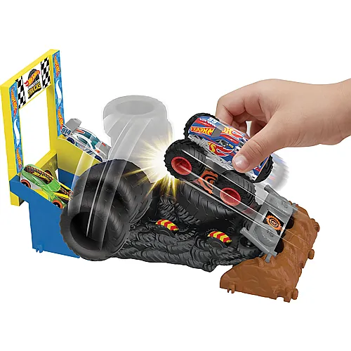 Hot Wheels Monster Trucks Arena World: Race Ace's Tire Smash Race (1:64)