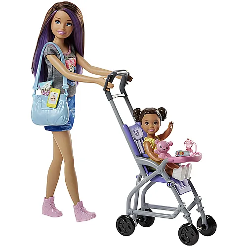 Puppe mit Kinderwagen